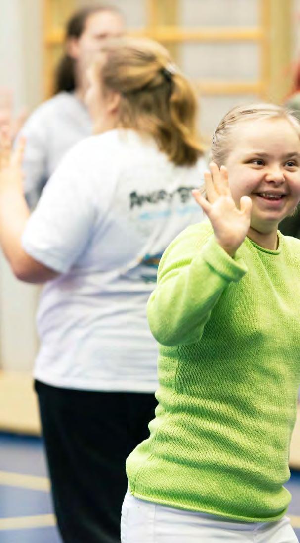 Liikkuva opiskelu Osana kärkihanketta Liikkuva koulu -ohjelma laajeni toiselle asteelle Liikkuva opiskelu -ohjelmaksi.