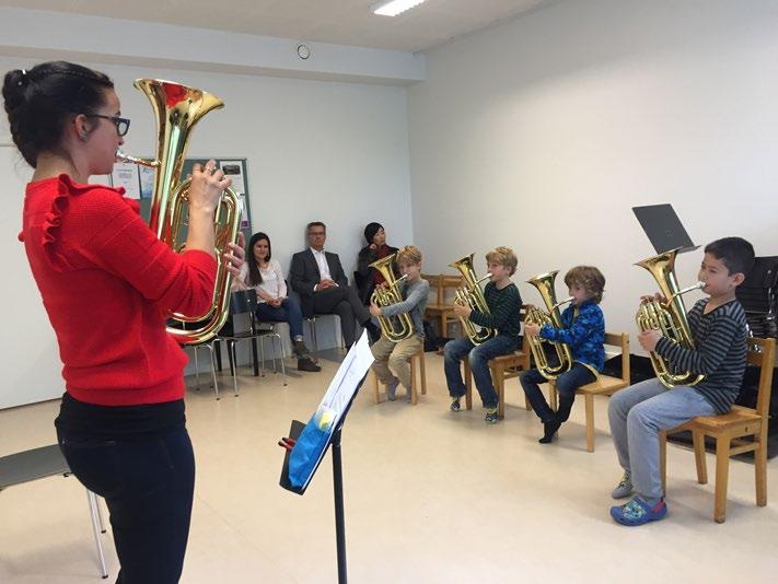 - onko oppilaalla omalle luokkatasolle painotetun musiikinopiskelun edellyttämät musiikilliset taidot sekä sopiva soitin/ soittoryhmä Tästä johtuen tilanne katsotaan aina jokaisen hakijan kohdalla