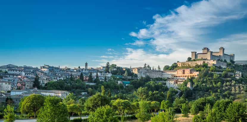 ITALIAN VIHREÄ SYDÄN UMBRIA Spoleto Poreta Spello Assisi Orvieto Civita Bagnoregio Tuscania Montefiascone Bracciano Keski-Italiassa sijaitsevassa Umbriassa sykkii Italian vihreä sydän.