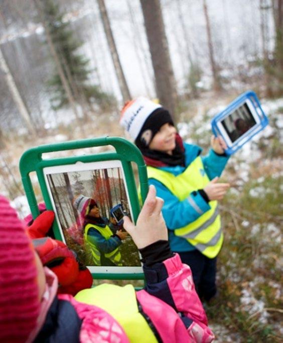 Nenäinniemen liikuntasalissa on kaikille ryhmille salivuorot kerran viikossa aamupäivisin ja sovitusti iltapäivällä.