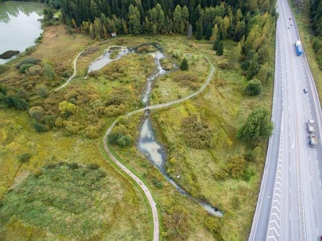 Keidas-projekti kansanomaisesti, sivu 4/8 Hulevesien hallintakosteikkoon tulee suunnitella kolme osaa: vaimennusallas kosteikon alkuun, matala ilmaversoisten kasvien alue kosteikon pääaltaaksi sekä