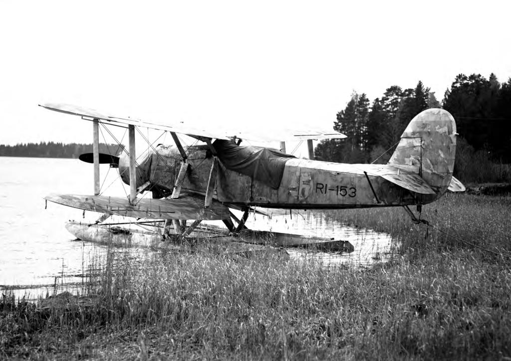 LLv 36:n kone RI-153 ankkurissa Helsingin itäpuolella Kallvikin lahdella 3.11.39.