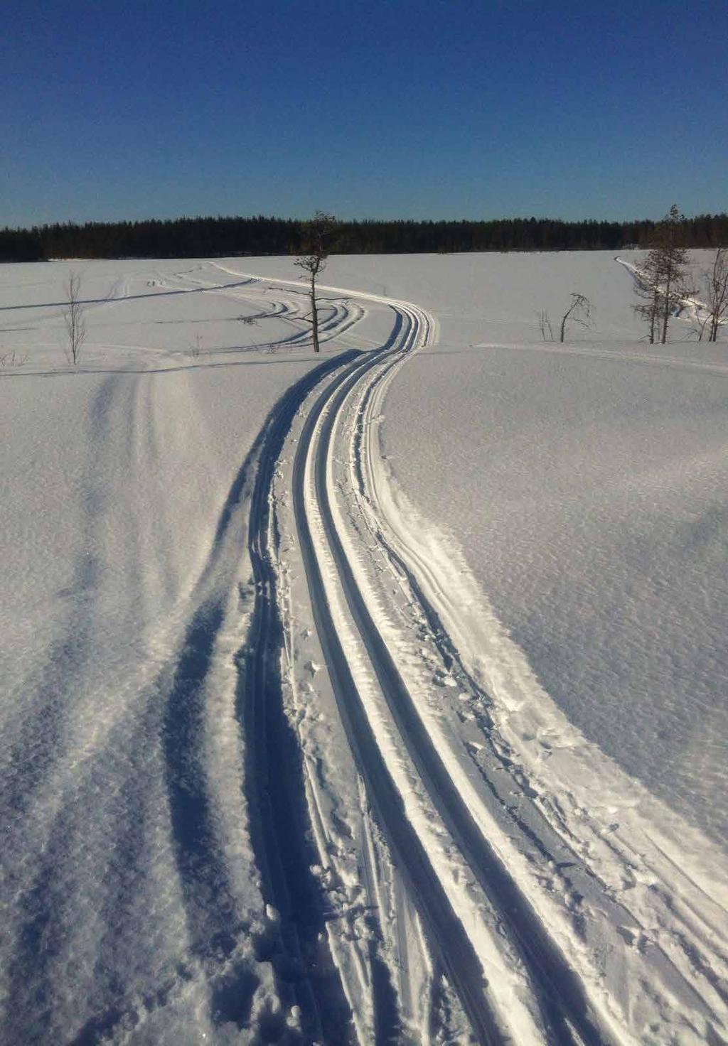 Päivi Jurvakainen Tervetuloa Oulun piirin järjestöseminaariin ja vuosikokoukseen Pikku-Syötteelle! Punaisen Ristin Oulun piirin vuosikokous- ja järjestöseminaariviikonloppu järjestetään 27.-28.4.