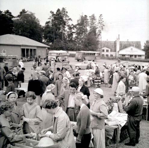 4.4 Maankäytön kehittämissuunnitelma Hankeosapuolten kanssa käytyjen keskustelujen jälkeen päätimme yhdistää aiemmin esitetyistä skenaarioista parhaat palat.