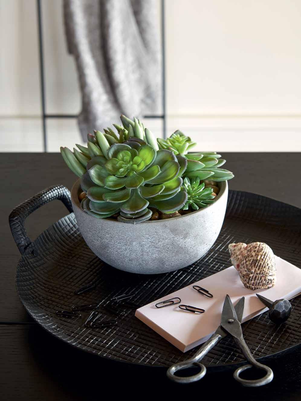 TERVETULOA PERFECT HOMEEN! Inspiroidu tämän vuoden ensimmäisestä Perfect Home- kuvastosta. Mallistomme koostuu nykyaikaisten sisustustuotteiden runsaasta ja monipuolisesta valikoimasta.