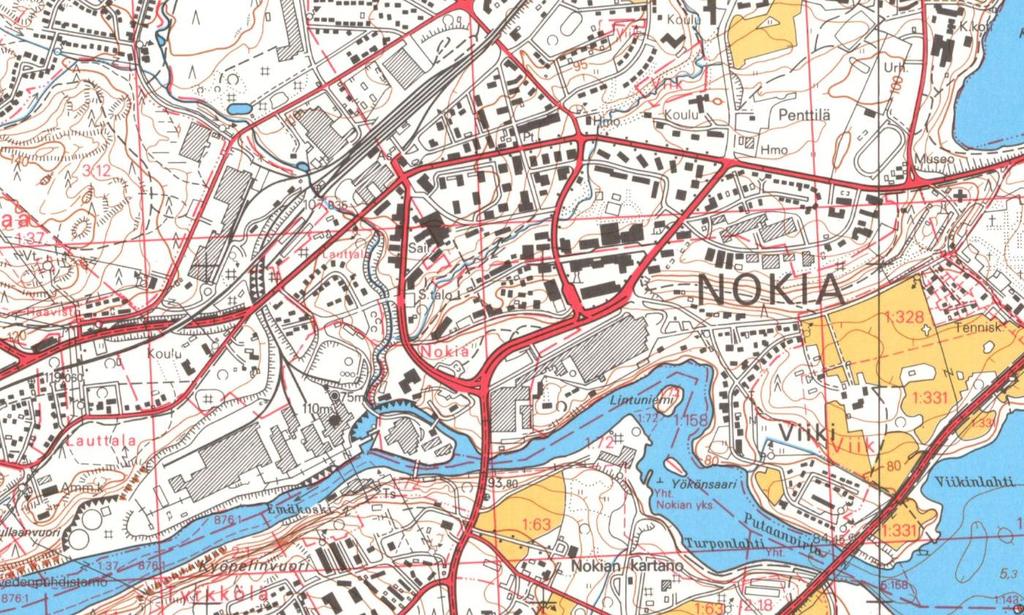 12(36) Kuva: 16 Ote maanmittauslaitoksen peruskartalta vuodelta 1991 (c) Maanmittauslaitos. 2.1.4 Kumitehtaan lyhyt historia Suomen Gummitehdas Osakeyhtiö perustettiin Helsingissä vuonna 1898.
