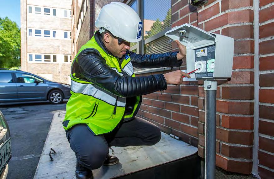 Parkkisähkön älykkään tehonhallinnan ansiosta parkkialueen sähkökapasiteetti riittää useammalle latauspisteelle.