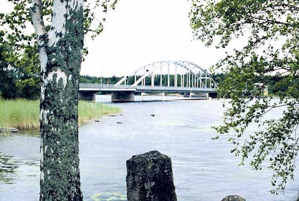 Jäälohkareet ja lumisohjo kuitenkin vaikeuttivat lossin kulkua.
