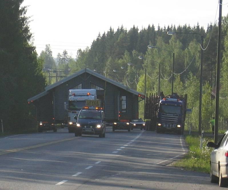 Erikoiskuljetukset Suomessa Suomen tasainen maasto yhdessä kattavan ja hyväkuntoisen tieverkon kanssa on erinomainen lähtökohta Keskimääräinen massa noin 100 tonnia, suurimmat yli 400 tonnia / yli 10