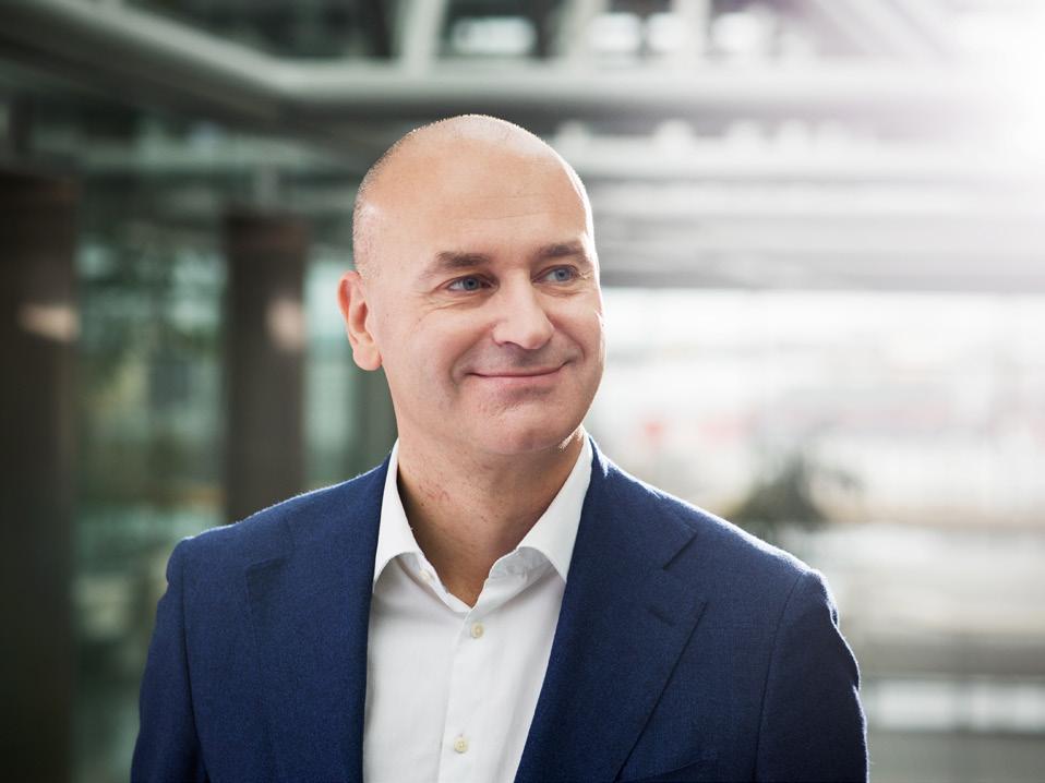 Konsernin johtoryhmä Markus Holm talousjohtaja ja operatiivinen johtaja Pia Kalsta toimitusjohtaja, Sanoma Media Finland John Martin toimitusjohtaja, Sanoma Learning s.