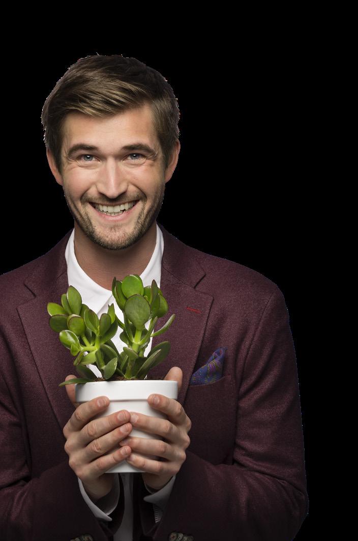 8 AIAKKAAN EDUT YIT Plus -palvelu KOTII KAIKKI PALVELUT VERKOA 24/7 YIT Plus on kaikille YIT Kodin ostajille tarkoitettu sähköinen palvelu.