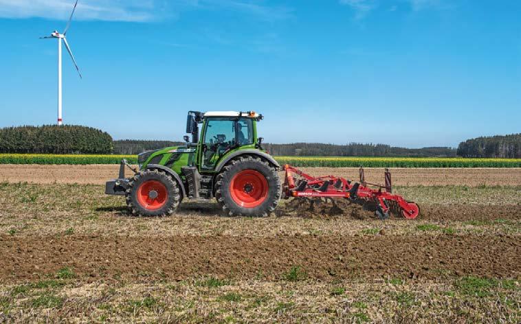 Vakio- ja lisävarusteet Vakiovaruste: g Lisävaruste: c LISÄPAINOT JA KYTKENTÄLAITTEET FENDT 500 VARIO Varusteluvaihtoehdot Power PowerPlus Profi ProfiPlus Power PowerPlus Profi ProfiPlus F Fendt 500