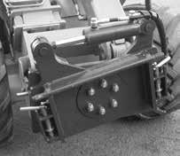 Takapaino 29 kg Takasivupaino (2x40 kg) Kallistusadapteri (lisävaruste) Kallistusadapterilla voit kätevästi kallistaa työlaitetta molempiin suuntiin suoraan koneen ohjaamosta.