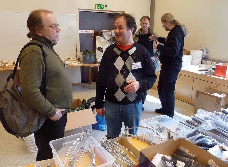 Suomen lisäksi lajia kartoitetaan mittavasti myös Venäjän puolella. Laajaa kartoitustyötä tehdään myös suoperhosten tilanteesta.
