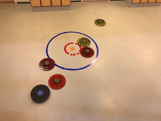Curling Pöytäcurling - Pöytään kiinnitetty pelilauta - Nappuloiksi