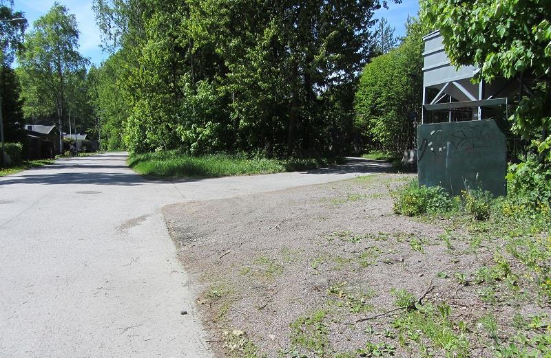 Raappavuorentien pääty Raappavuorentien päädyssä sijaitsevalla sorapintaisella alueella sijaitsee myös hiekoitussepelisiilo, mutta aluetta
