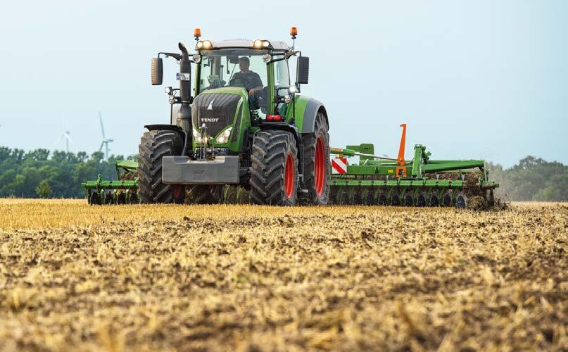 YLIVOIMAINEN VAIHTEISTOTEKNOLOGIA Portaattomasti tehokas. Fendt Vario -voimansiirto. Voimansiirtoyksikön sisäkoteloa on vahvistettu.