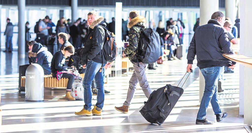 HELSINGIN LÄNSISATAMA, TERMINAALI 2 Euroopan vilkkain matkustajaterminaali T2-terminaalista lähtevät Tallinkin ja Eckerö Linen