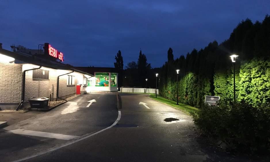 Led Puistovalaisin 230 VAC Asennetaan pystytolppaan, max