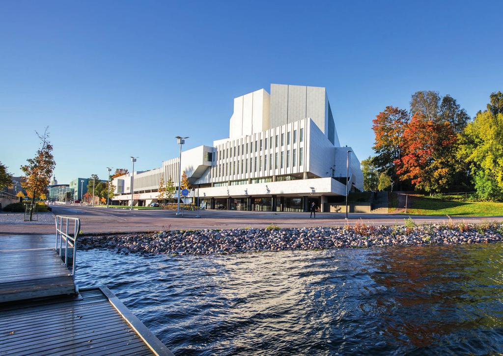 FANTASTISTEN ELÄMYSTEN KESKUS Alvar Aalto totesi, että Helsingin kaunein ja keskeisin paikka on vailla arvoistaan rakennusta.