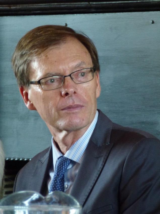 Tieteellinen teoria ja arkeologia Postprosessualistinen arkeologia (1970/1980-luku) Myös tulkitseva arkeologia Taustalla prosessualistisen arkeologian kritiikki Arkeologia ei ole eikä sen tule pyrkiä