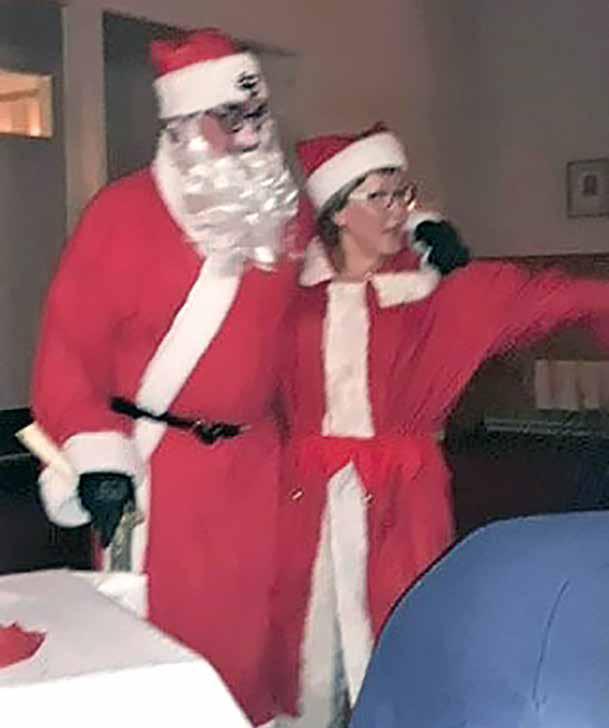 Träffnytt Fjolåret är undanstökat och året avslutades med julfesten den 1 december på Hembygdsgården i Ingå.