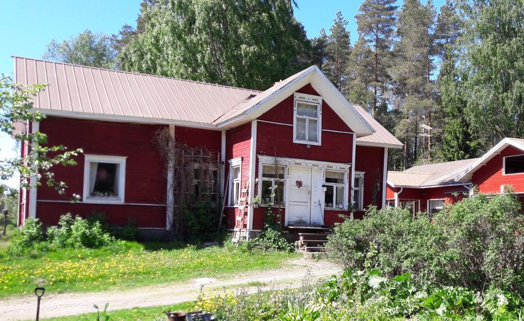 Alitupa siirrettiin 1933 Jannen pojan Arvin perheen asunnoksi nykyiselle paikalleen.