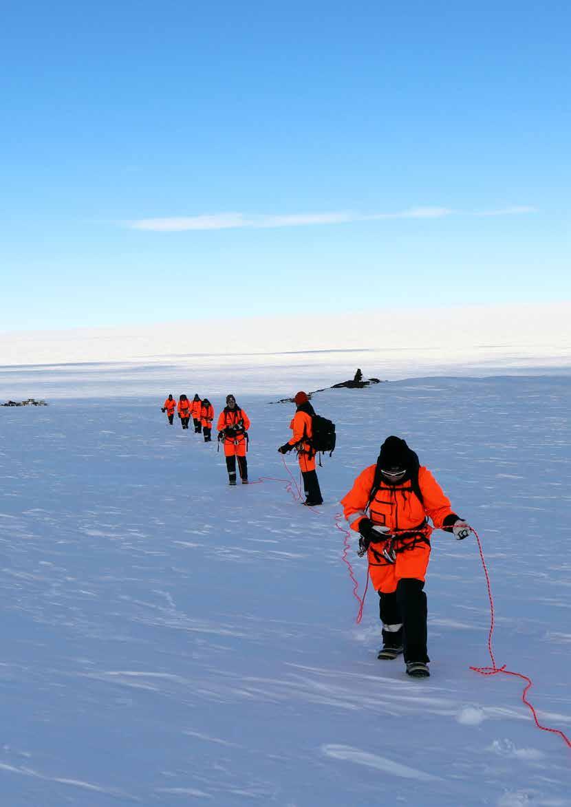 FINNARP Kenttätoiminta 2018 2019 Field Operations 2018 2019 Pääkirjoitus Editorial Suomen Etelämanner-tutkimusohjelman kenttäkausi 2018 2019 onnistui suunnitelmien mukaan.