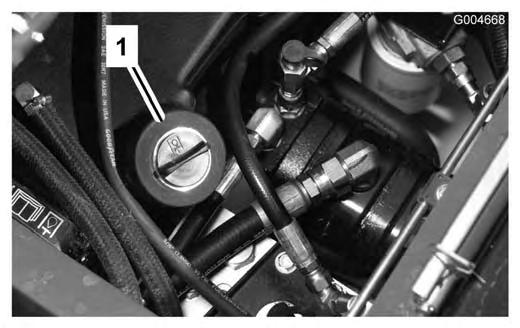 ensimmäistä käynnistystä, ja sen jälkeen päivittäin. Suositettu neste: Toro Premium All Season Hydraulic Fluid (Saatavana 19 l astioissa tai 208 l tynnyreissä.