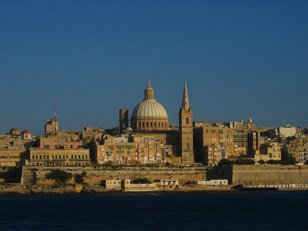 Syksyllä sukelletaan Maltalla Tammikuun alkupuolella lähetettiin Simpuille sähköpostilla kysely kiinnostuksesta lähteä ensi syksynä Maltalle sukeltamaan.