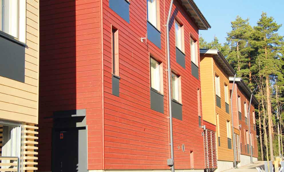 32 Kotikaupunkina Helsinki Asumisen ja siihen liittyvän maankäytön toteutusohjelma seurantaraportti 2013 toteutusratkaisuja tutkinut raportti Townhouserakentaminen Helsingissä.