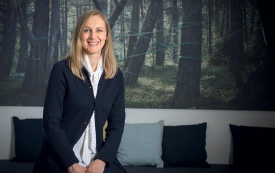 6 BI 2019 7 BI 2019 Q&A eksi: Jasmine Jussila kuva: Leadfeeder 1. Millainen rooli johdolla on yriyskuluurin rakenamisessa? Rakaiseva rooli.