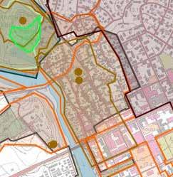 Rakennusperintörekisterissä ovat tuomiokirkko, tapuli ja pikkukirkko, tuomiokapitulin rakennukset sekä kultasepänliike osoitteessa Välikatu 3.