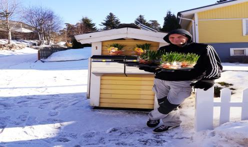 puhelin. Häiriöihin reagoidaan välittömästi.