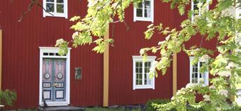 liput 5 /3 VÄINÖNTALO - JÄRVISEUDUN MUSEO z latukantie 99, evijärvi Tervetuloa tutustumaan Evijärvelle järviseutulaisen talonpojan arkeen, juhlaan ja tapakulttuuriin!