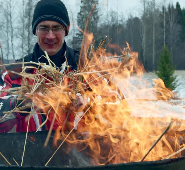 tehokas tapa lisätä peltoon pysyvää hiiltä maanparannusaine, myös kasvua ravitseva Tarkka sisältö riippuu siitä, mistä biohiili on syntynyt tai tehty eli pyrolysoitu ominaisuuksiltaan erilaisia