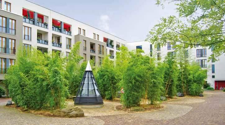 Järjestelmäratkaisu Kulku- ja ajoväylät Stabilodrain SD 30 levyjä on asennettu koko maanalaisen autotallin päälle.