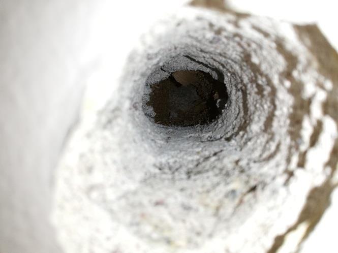 Rakenneavaus US2: Alkuperäinen osa, kellarikerros Sokkelin graniittikivi Sementtitiili noin 120 mm Ilmatila/purueriste 100 mm Sementtitiili noin 120 mm Rappaus 20 mm Rakenneavaus suoritettiin