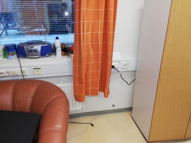 pohjakerroksen toimistotilaan johtaja 017 ulkoseinärakenteen sokkeliosaan.