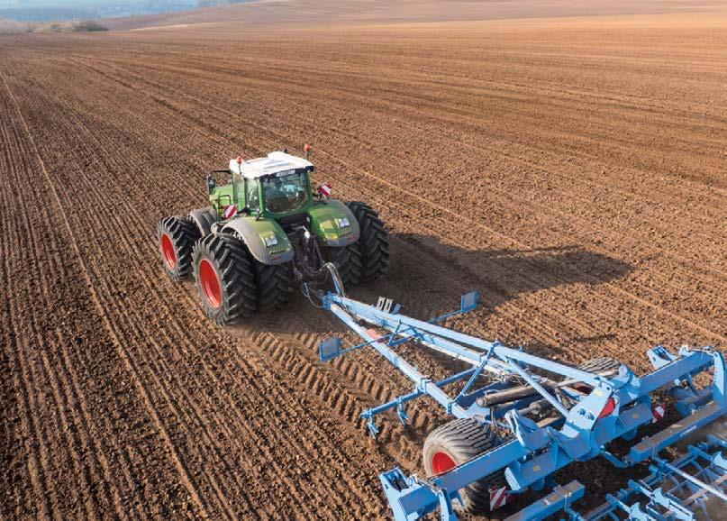 12,4 litran kuutiotilavuuden ansiosta moottorin vääntö on suuri jo alhaisella nopeusalueella: Fendt 1050 Varion suurin vääntö 2 400 Nm on käytettävissä jo pyörimisnopeudella 1100 r/min täydellinen