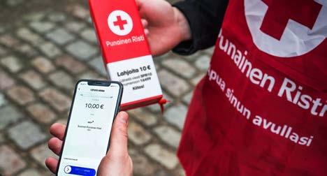 Maria Santto Benjamin Suomela Käteisen käytön vähetessä vapaaehtoisten rooli Nälkäpäivän näkyväksi tekemisessä kasvaa.