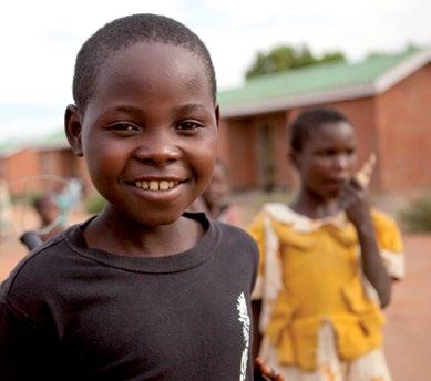 Nu Skinin Nourish the Children -ohjelman ansiosta joka sekunti yksi nälkää näkevä lapsi saa VitaMeal annoksen.