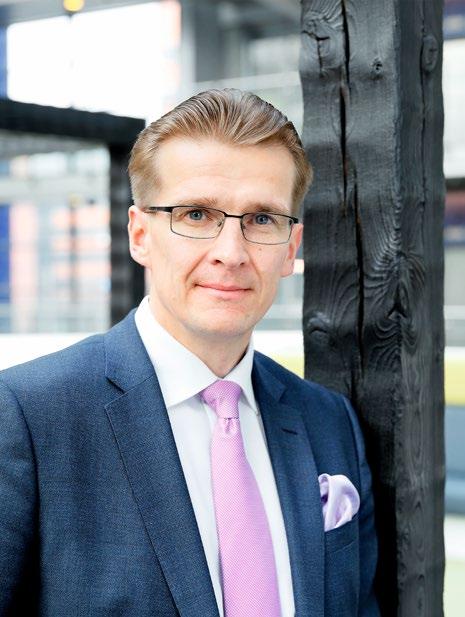 TOIMITUSJOHTAJAN KATSAUS RAKENNAMME YHÄ ASIAKASLÄHTÖISEMPÄÄ JA VETOVOIMAISEMPAA ILMARISTA Ilmarisen vuosi 2018 oli historiallinen.