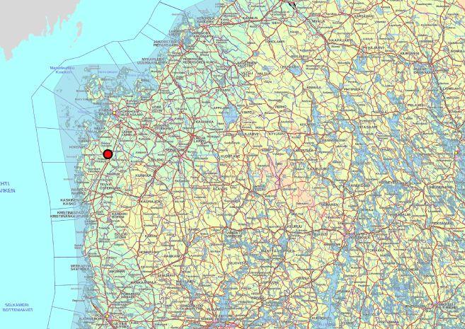 ridvägen, esiselvitys). Hankealueen sijainti punaisena ympyränä. Oikealla hankealueen rajaus ja voimalapaikat 1-5. Taustakartat MML 1/2017. 2.