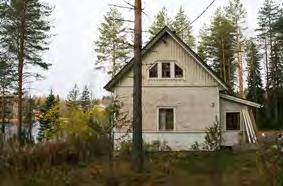 Koivuniemi Luhdanniemi Pohjoisosassa alueen sahahistoriaan liittyvä vanha Luhdanlahden tukinuittajien mökki, jonka ulkoasuun on tehty muutoksia.