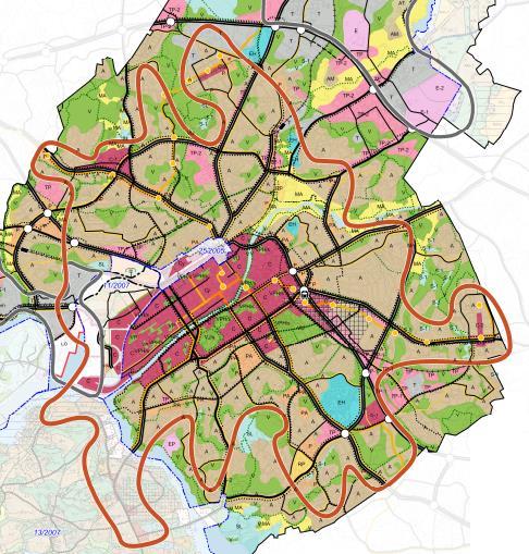 3 km säteelle ydinkeskustasta ja jatkuu siitä joukkoliikennekäytäviä pitkin.