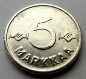 VUODEN 1953 NIKLATTU RAUTA 5MK Vuoden 1953 5 markan kolikosta on olemassa sekä niklaamaton että niklattu versio. Niklattu versio on erittäin harvinainen.