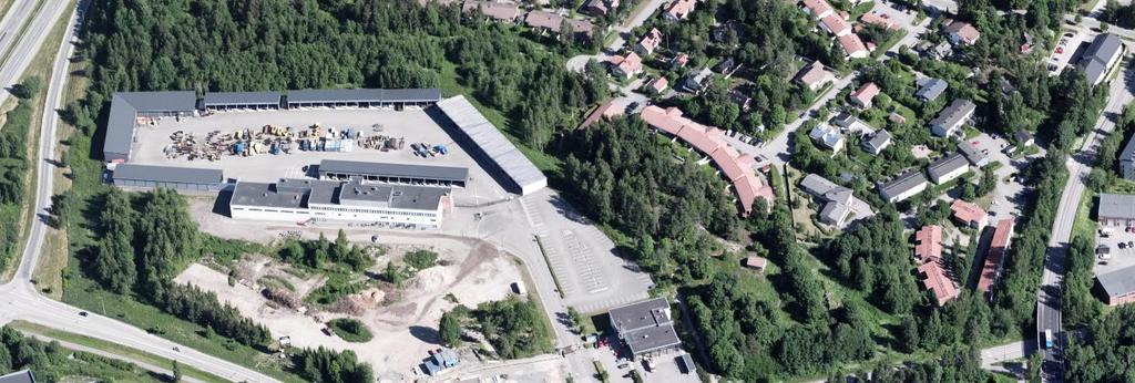 9 (28) ja Mikkelän paloasema. Suunnittelualueen pohjoispuolella sijaitsee Muuralan pientaloalue ja eteläpuolella Mikkelän pientaloalue.