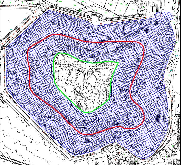 Kuva 2. Vanhan kaatopaikan pintarakenteet. Tiiviillä kalvorakenteella viimeistelty alue näkyy kuvassa rasteroituna.
