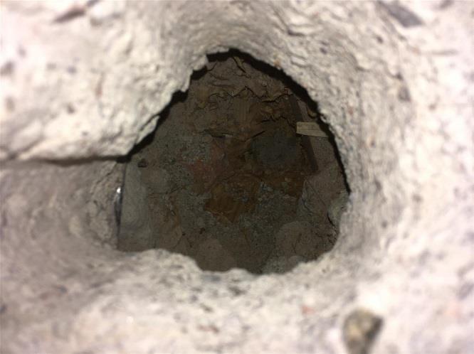 6.1. Tutkimustulokset Rakennetarkastus: VP1, toisen kerroksen välipohjarakenteet Lattiapinnoite Betoni noin 140 mm Roskatäyttö noin 140 mm Puru- ja kutterilastueriste noin 100 mm Betoni
